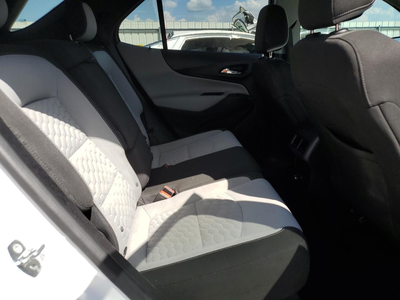 2018 Chevrolet Equinox Lt VIN: 2GNAXJEV5J6153452 Lot: 63000795