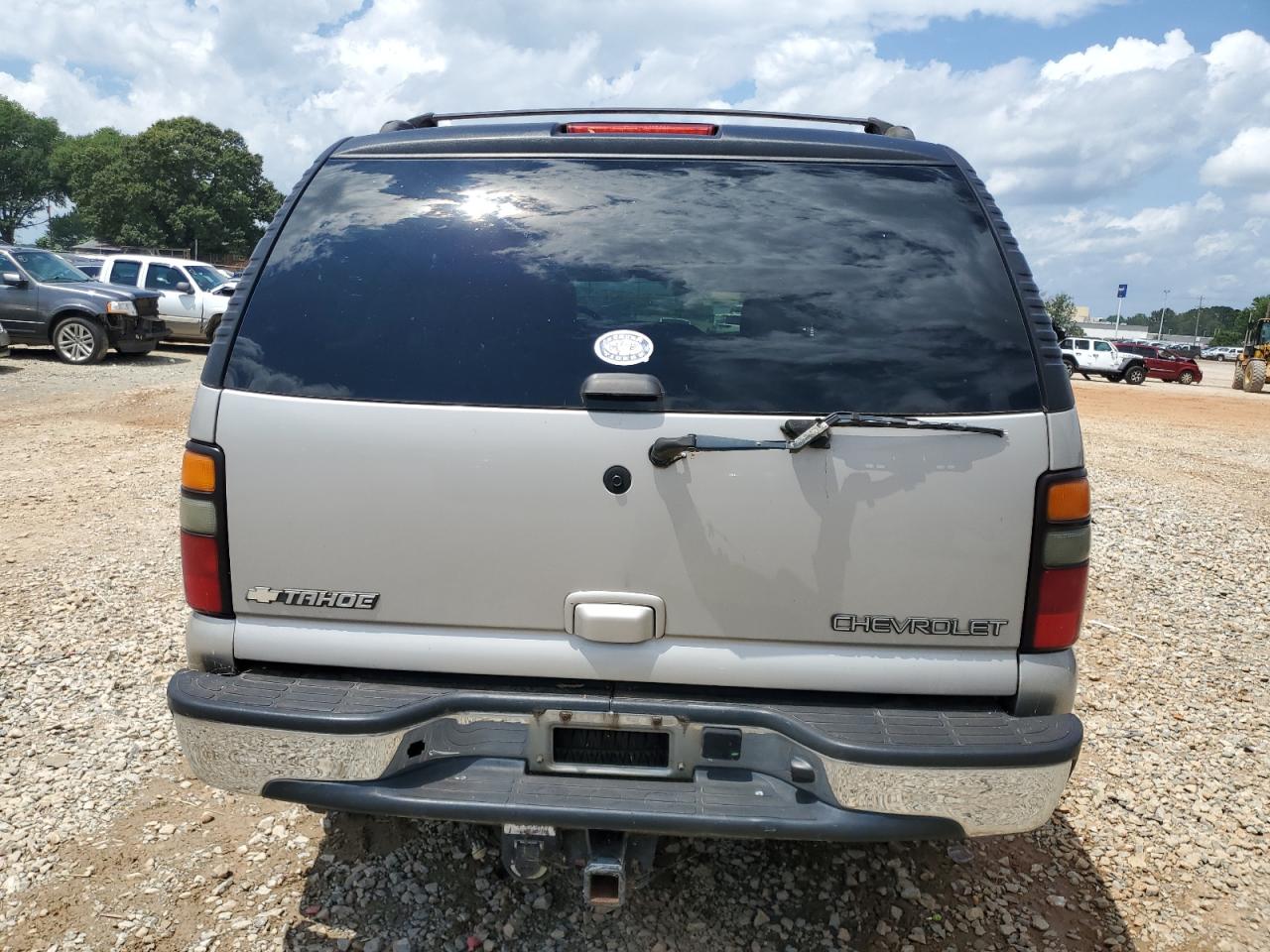 2004 Chevrolet Tahoe C1500 VIN: 1GNEC13Z24R318935 Lot: 62464035