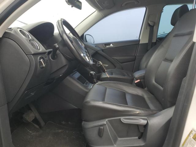 Parquets VOLKSWAGEN TIGUAN 2013 Biały