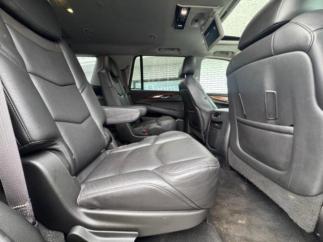 Parquets CADILLAC ESCALADE 2016 Biały