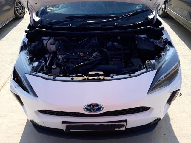 2023 TOYOTA YARIS CROS