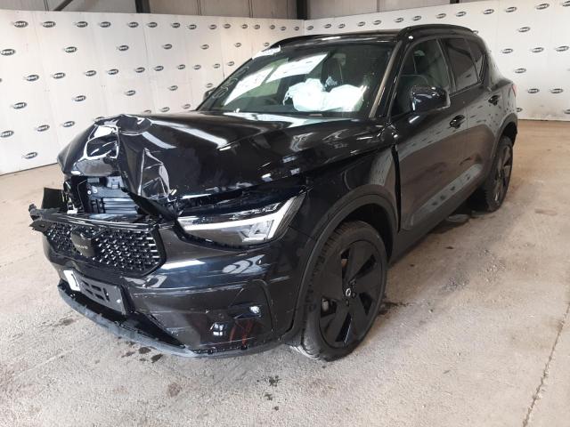 VOLVO XC40 + BLA 2025