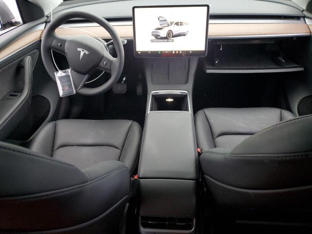  TESLA MODEL Y 2024 Silver