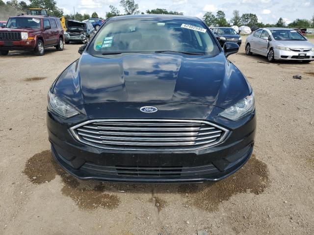  FORD FUSION 2017 Czarny