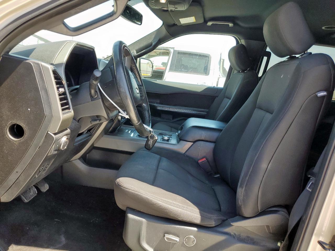 2018 Ford Expedition Max Xlt VIN: 1FMJK1JT1JEA00313 Lot: 63061475