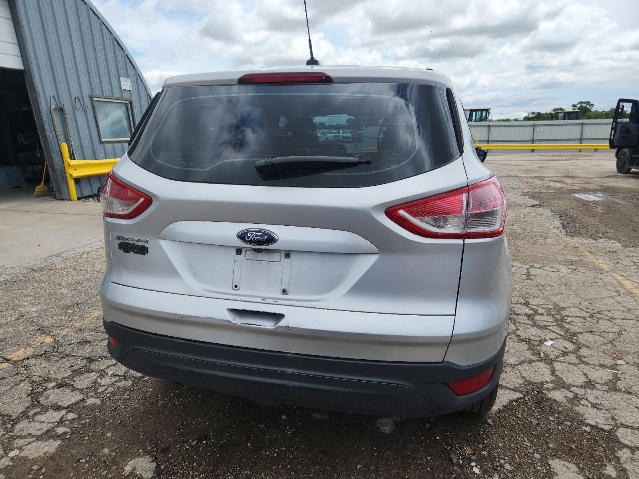 2016 Ford Escape S VIN: 1FMCU0F79GUB71852 Lot: 62690865