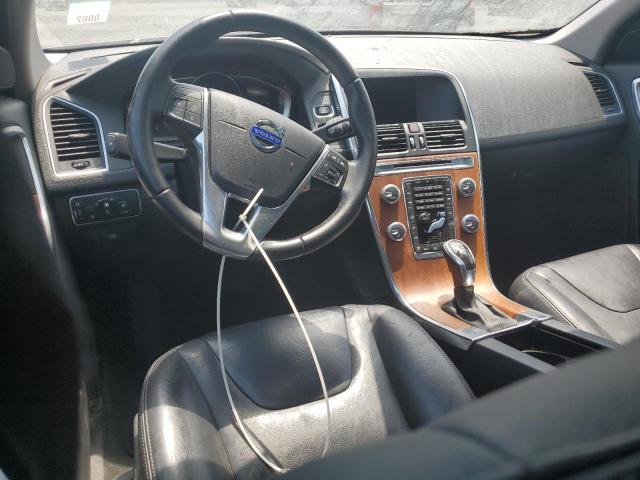  VOLVO XC60 2017 Srebrny