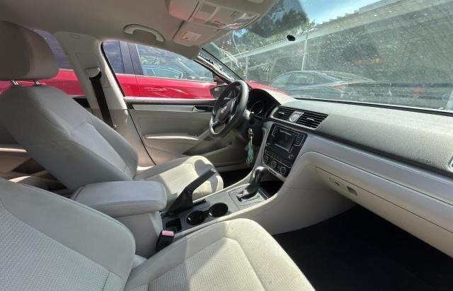  VOLKSWAGEN PASSAT 2017 Silver