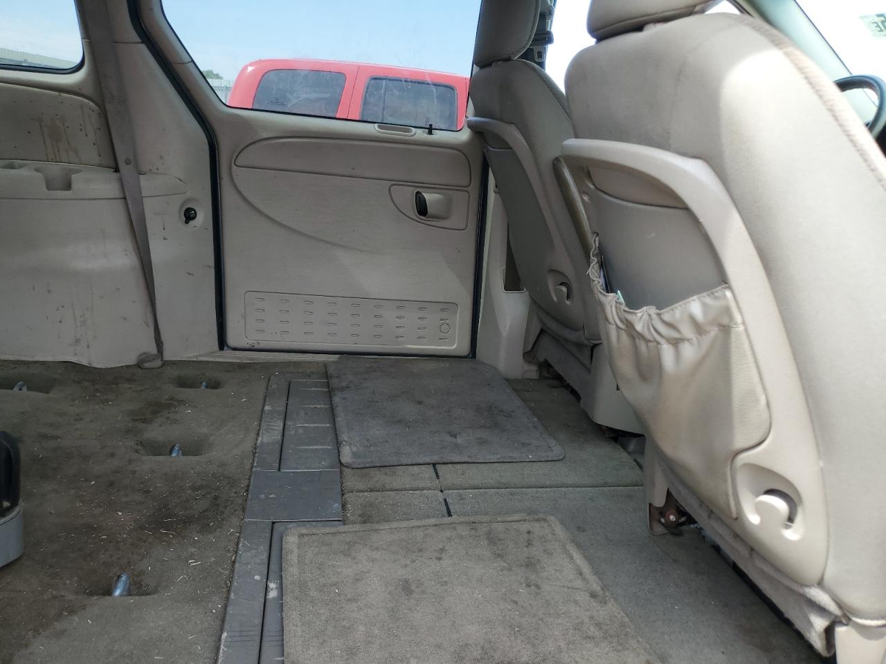 2005 Chrysler Town & Country Touring VIN: 2C4GP54L15R562675 Lot: 60551455