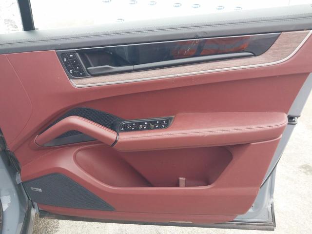 2024 PORSCHE CAYENNE V8