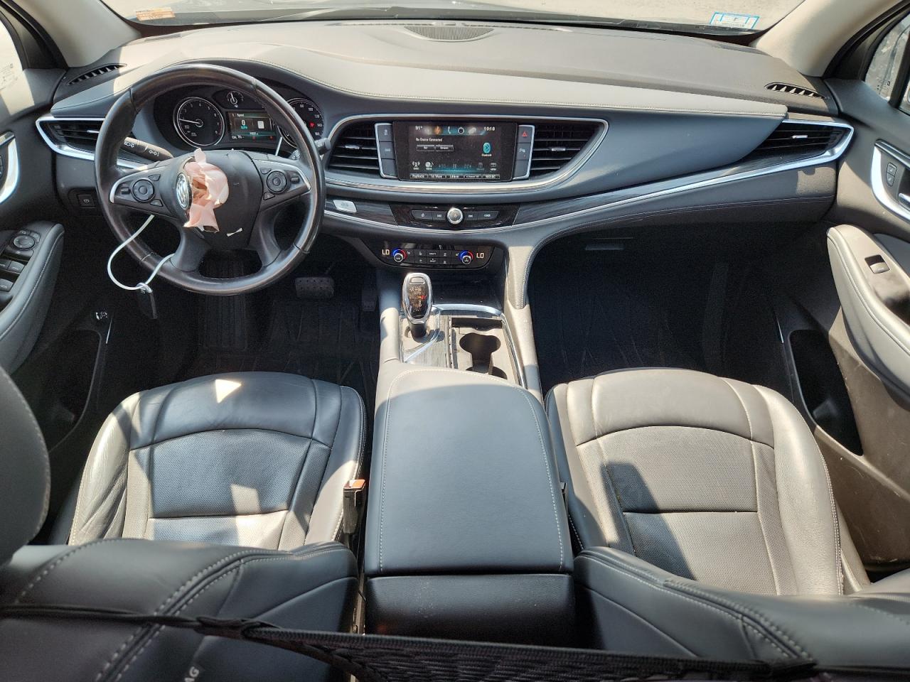 2018 Buick Enclave Essence VIN: 5GAEVAKW0JJ163159 Lot: 61822205