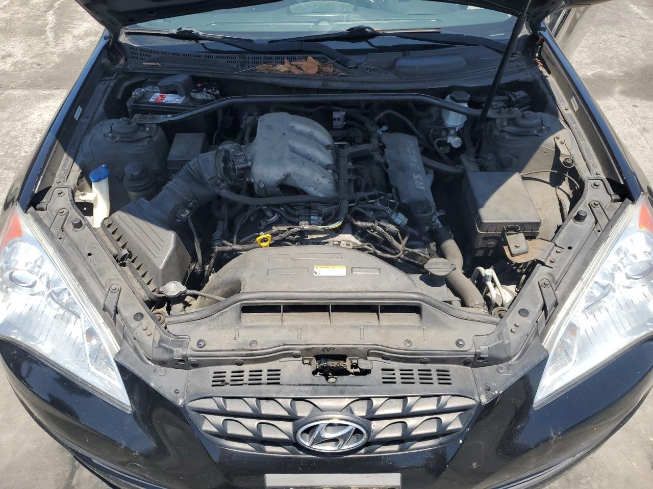 2011 Hyundai Genesis Coupe 3.8L VIN: KMHHU6KH3BU043705 Lot: 62675195