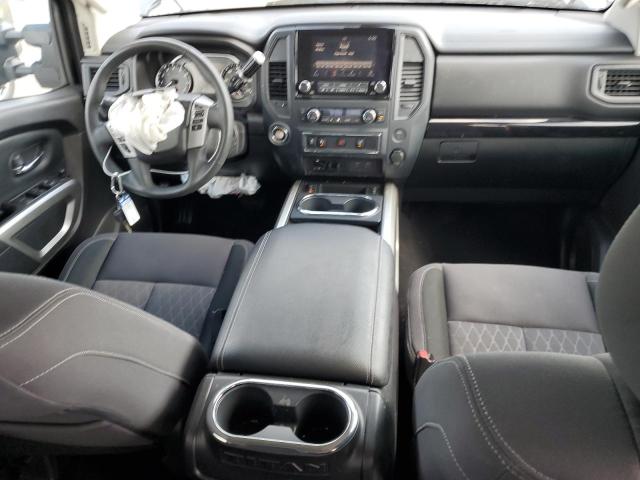  NISSAN TITAN 2024 Szary