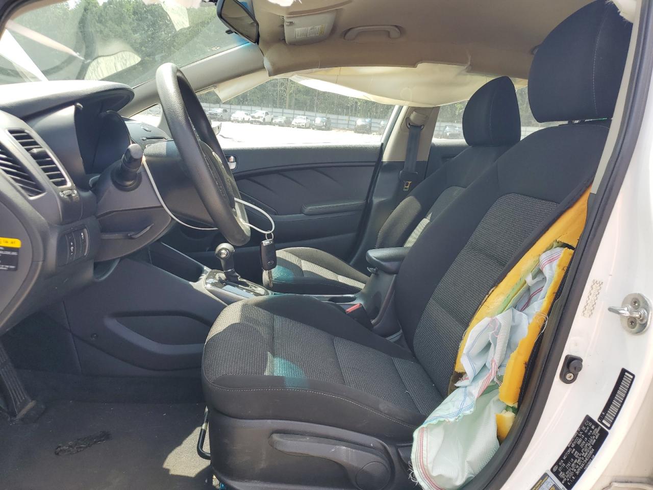 2017 Kia Forte Lx VIN: 3KPFK4A73HE020804 Lot: 60131535