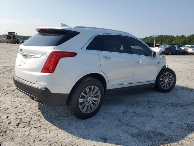  CADILLAC XT5 2017 Белы