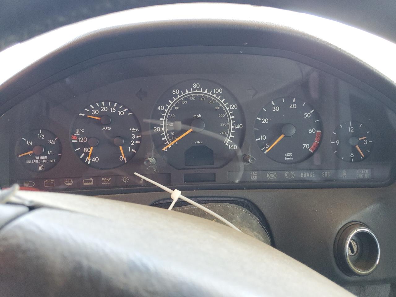1998 Mercedes-Benz Sl 500 VIN: WDBFA67F4WF163002 Lot: 61658345