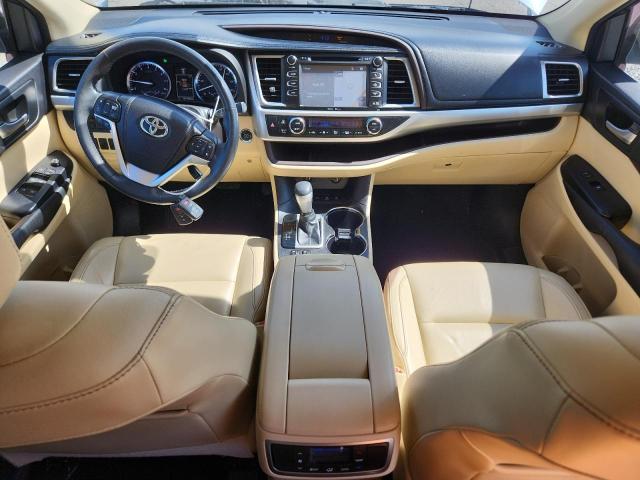 Parquets TOYOTA HIGHLANDER 2015 Biały