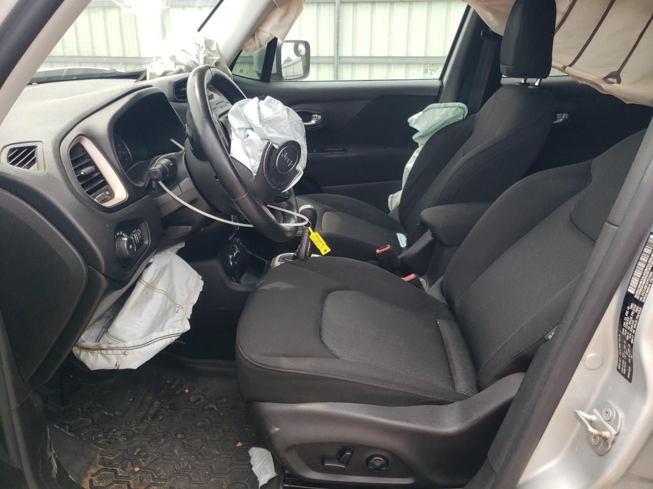 2015 Jeep Renegade Latitude VIN: ZACCJBBT2FPC33880 Lot: 59260395