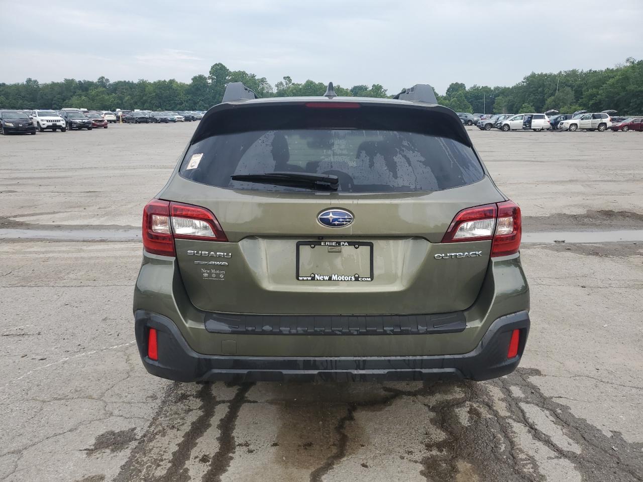 2018 Subaru Outback 2.5I Premium VIN: 4S4BSAFC2J3250085 Lot: 62555105