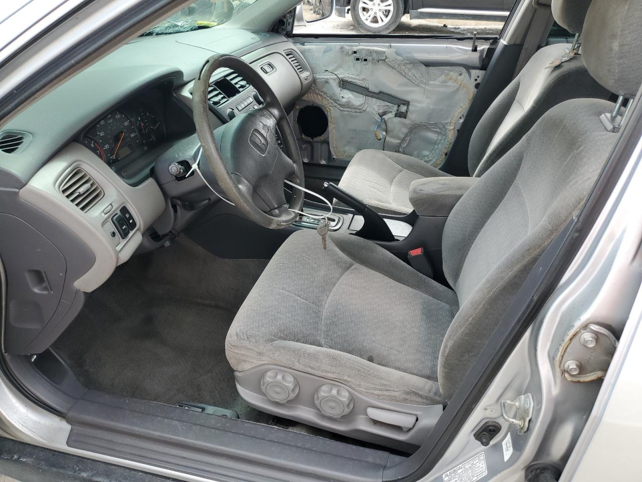 2001 Honda Accord Lx VIN: 1HGCG66561A141943 Lot: 62288325