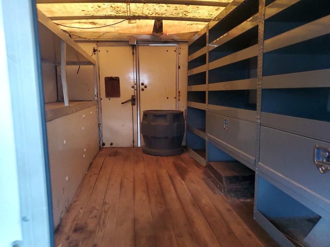 2005 Chevrolet Express G3500 VIN: 1GBJG31U251102425 Lot: 60114225