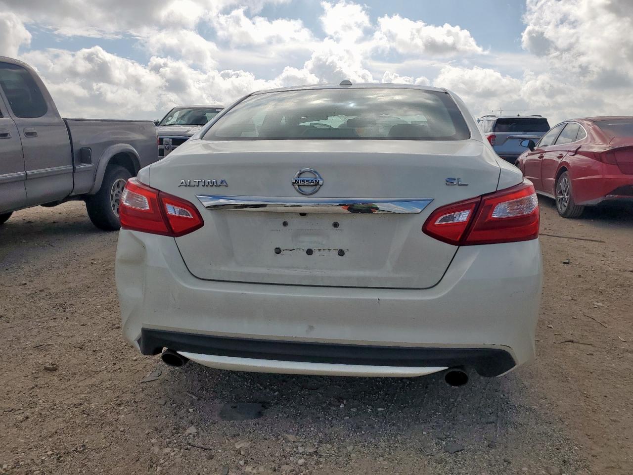 NISSAN ALTIMA 2017 VIN 1N4AL3AP1HC185734 фото 6