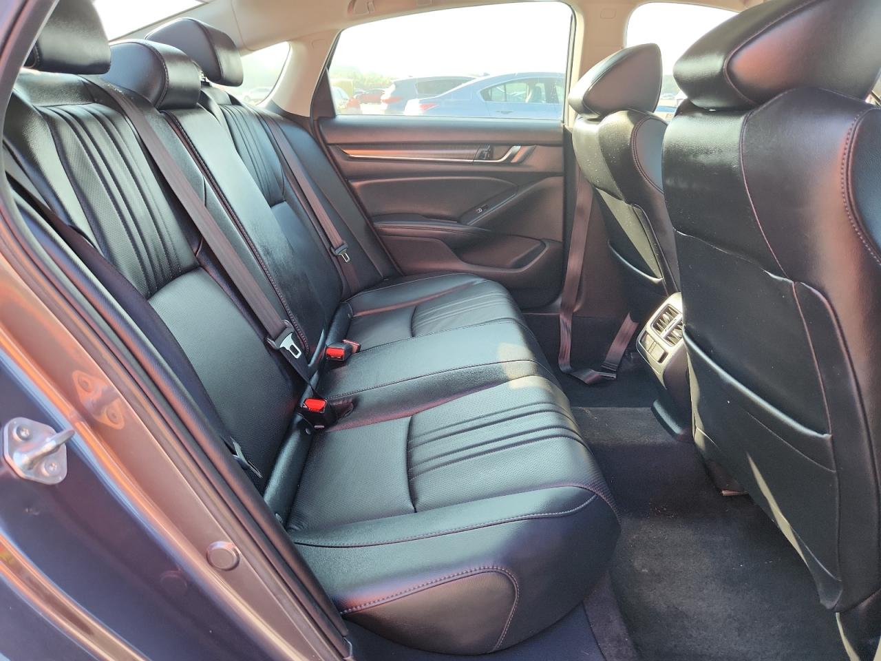 2022 Honda Accord Hybrid Exl VIN: 1HGCV3F55NA008889 Lot: 63005215