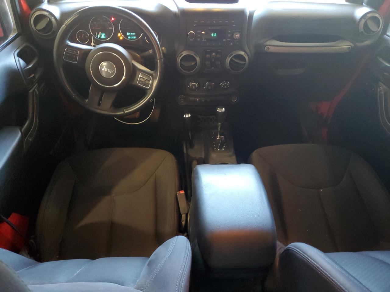 2014 Jeep Wrangler Unlimited Sport VIN: 1C4HJWDG2EL298129 Lot: 61394425