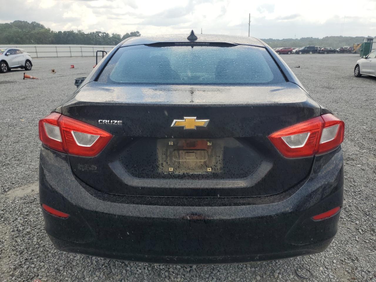 2017 Chevrolet Cruze Ls VIN: 1G1BC5SM8H7124638 Lot: 62084835