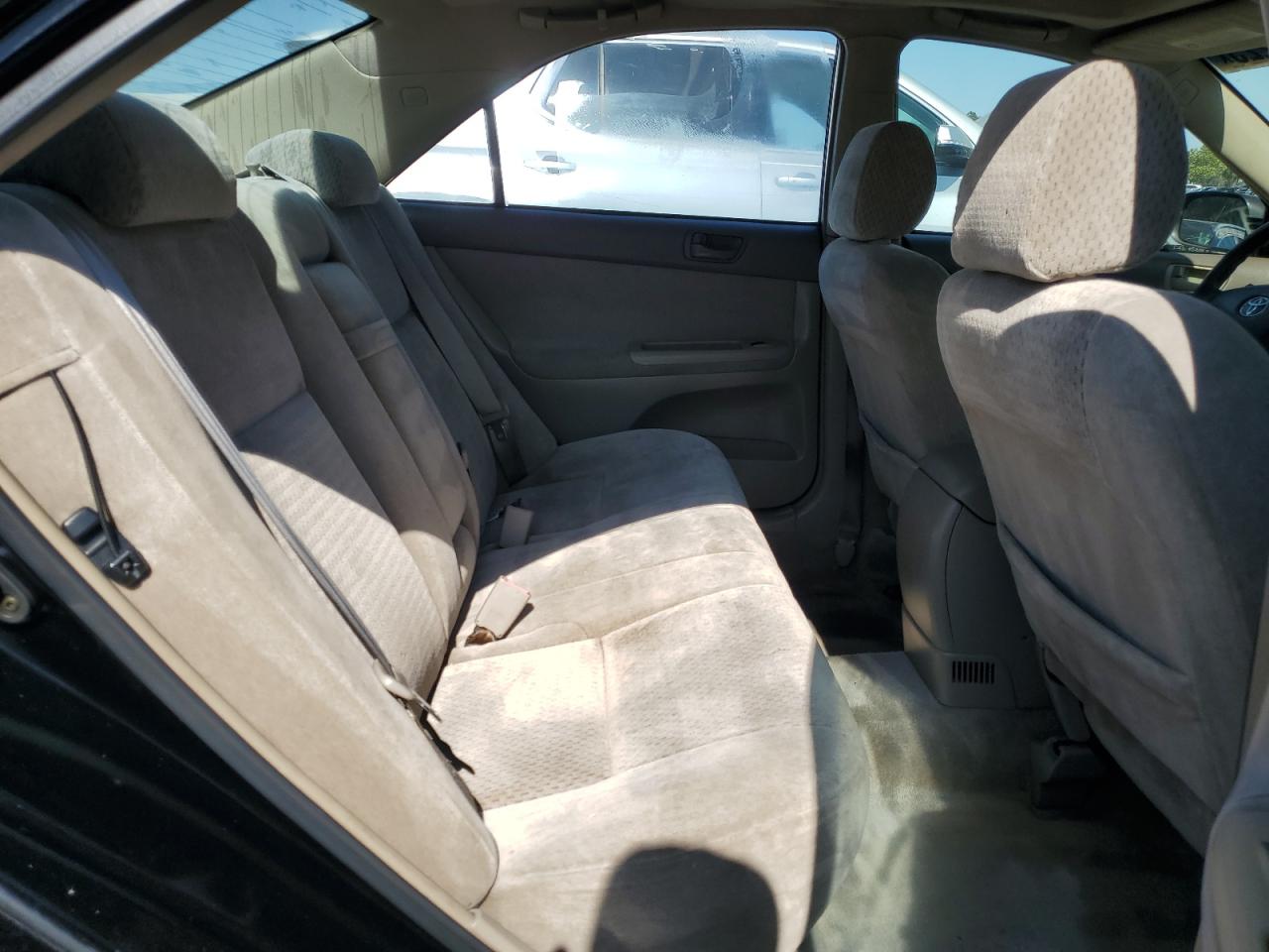 2002 Toyota Camry Le VIN: 4T1BF30K02U014322 Lot: 68679305