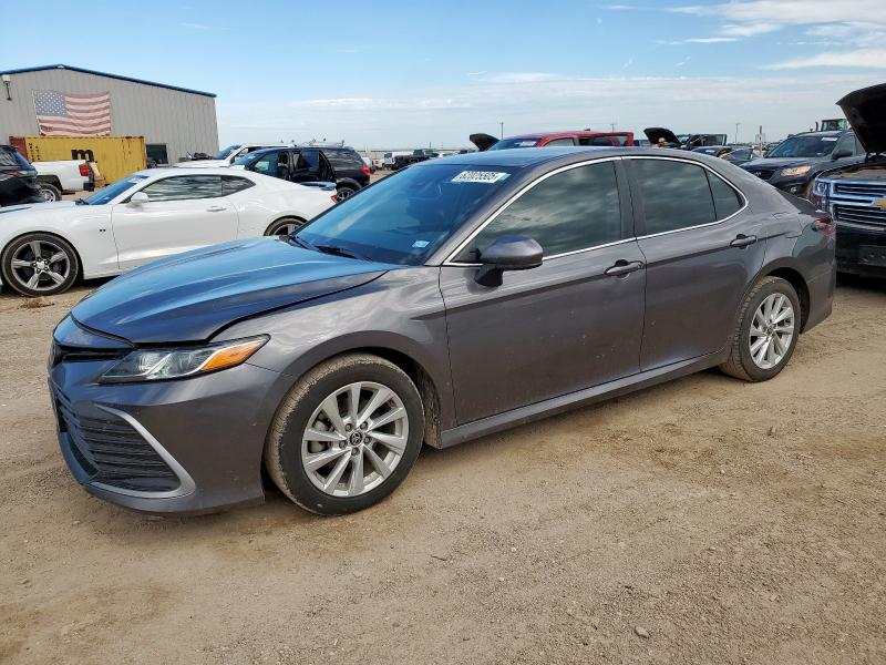 TOYOTA CAMRY LE 2021