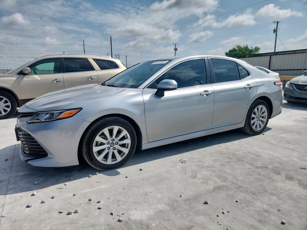 2020 Toyota Camry Le na sprzedaż w Haslet, TX - Hail