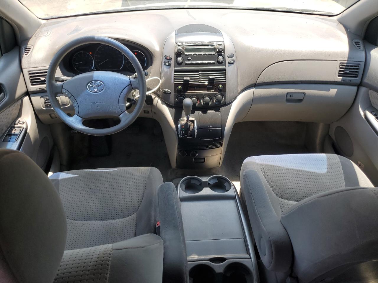 TOYOTA All Models 2010 VIN 5TDKK4CC5AS334815 фото 8