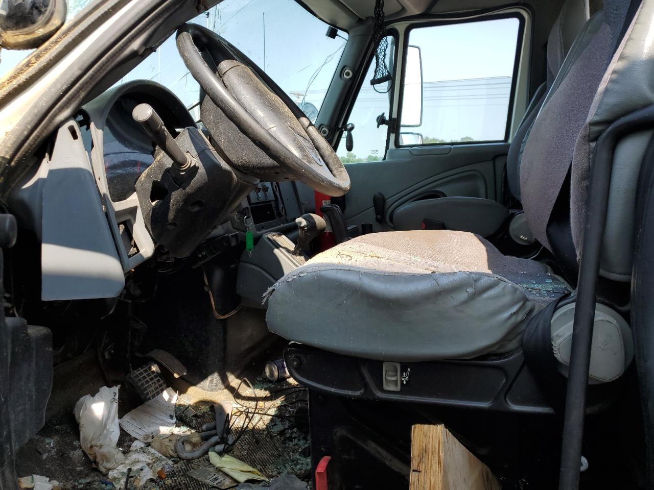 2007 International 4000 4200 VIN: 1HTMPAFM07H392229 Lot: 57859835