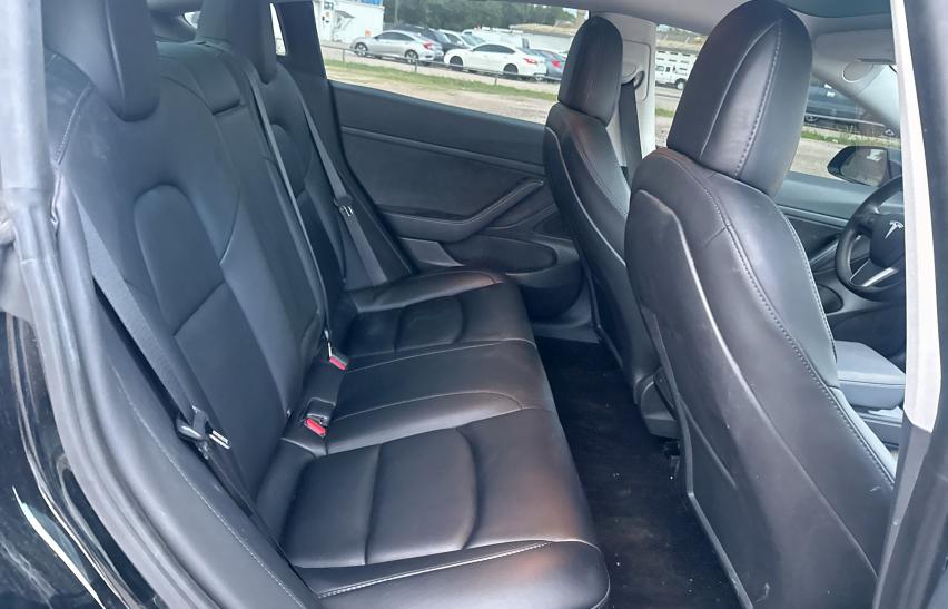  TESLA MODEL 3 2021 Czarny