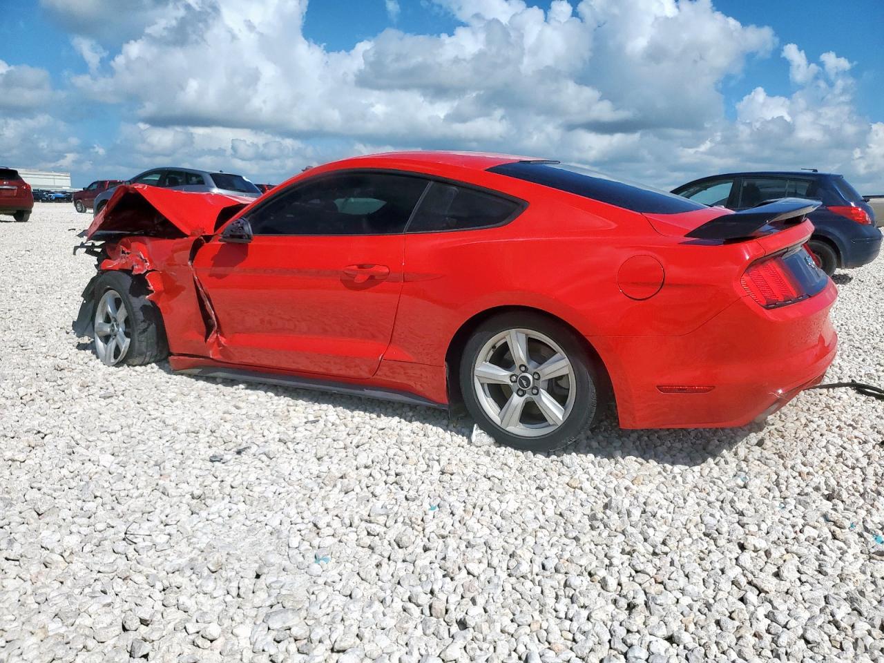 FORD ALL Models 2015 VIN 1FA6P8TH2F5422178 zdjęcie 2