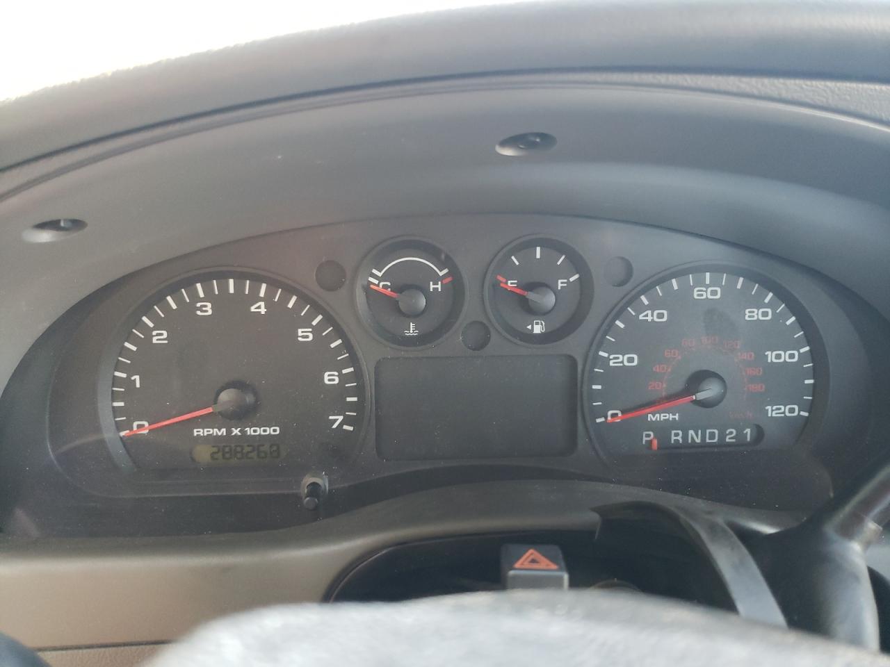 2011 Ford Ranger Super Cab VIN: 1FTLR4FE5BPB17290 Lot: 62096625