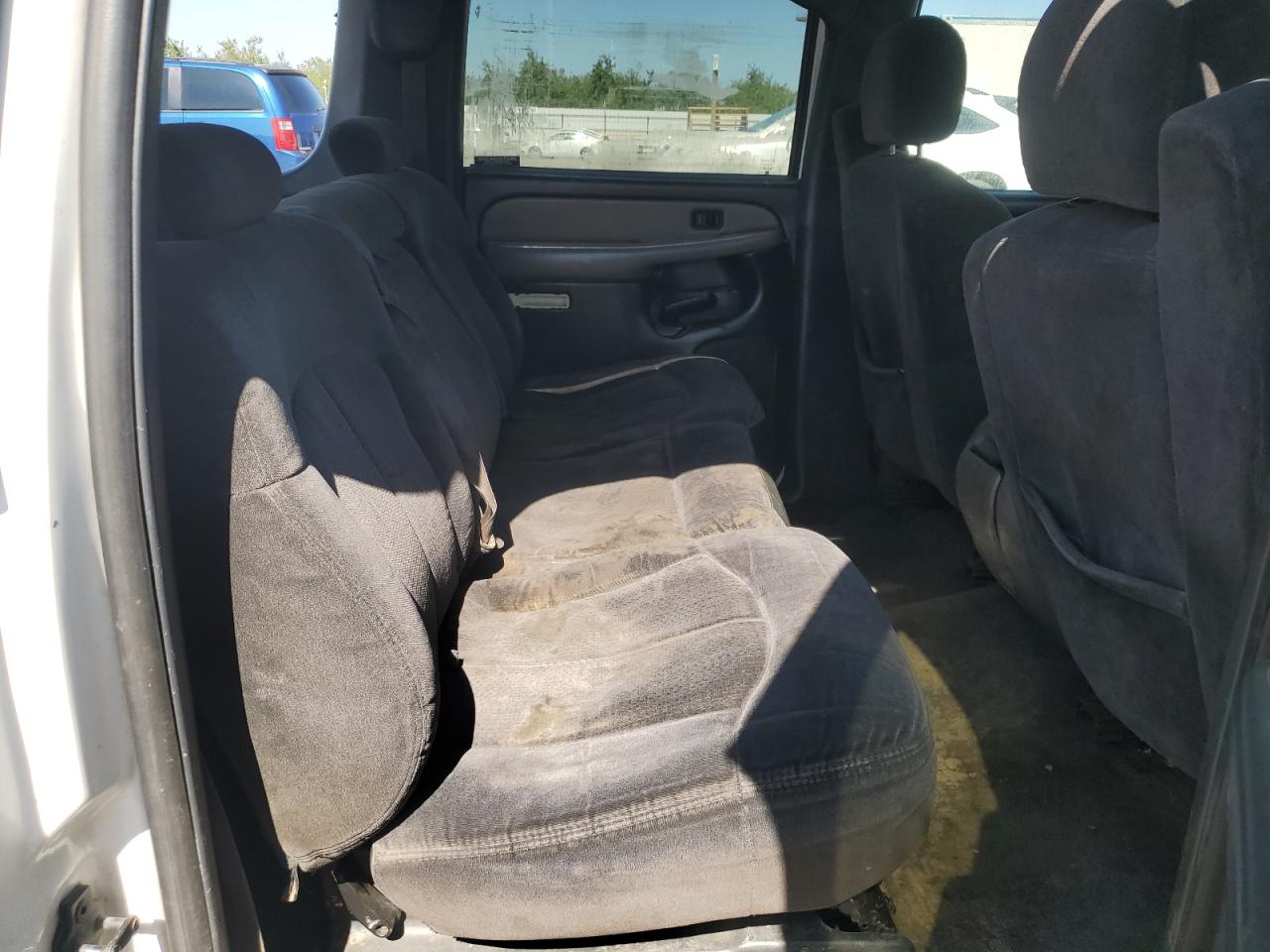 2002 Chevrolet Suburban C1500 VIN: 1GNEC16T82J219779 Lot: 61617045