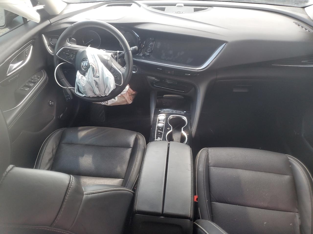 2021 Buick Envision Essence VIN: LRBFZNR43MD120648 Lot: 62140295