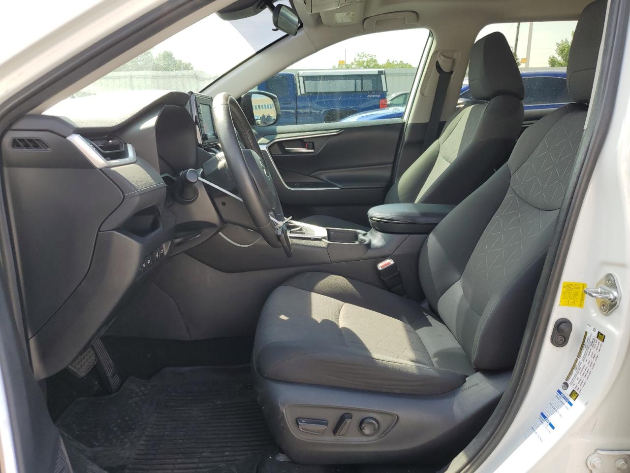 2019 Toyota Rav4 Xle VIN: 2T3P1RFV9KC031802 Lot: 62764895