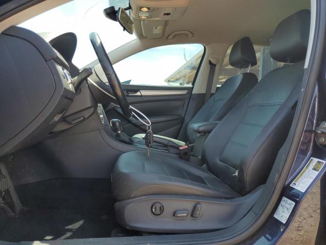 Sedans VOLKSWAGEN PASSAT 2014 Granatowy