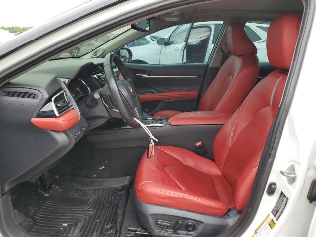 TOYOTA CAMRY 2018 Biały
