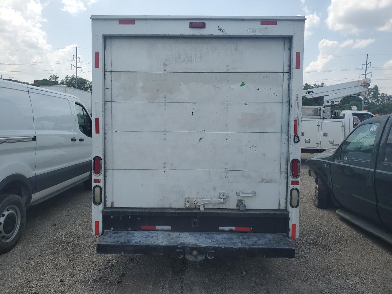 2015 GMC Savana Cutaway G3500 VIN: 1GDY72CF7F1906039 Lot: 61846615