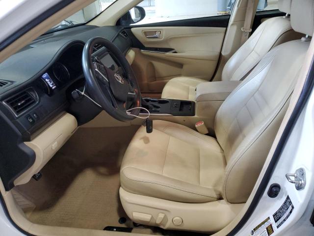  TOYOTA CAMRY 2016 Biały