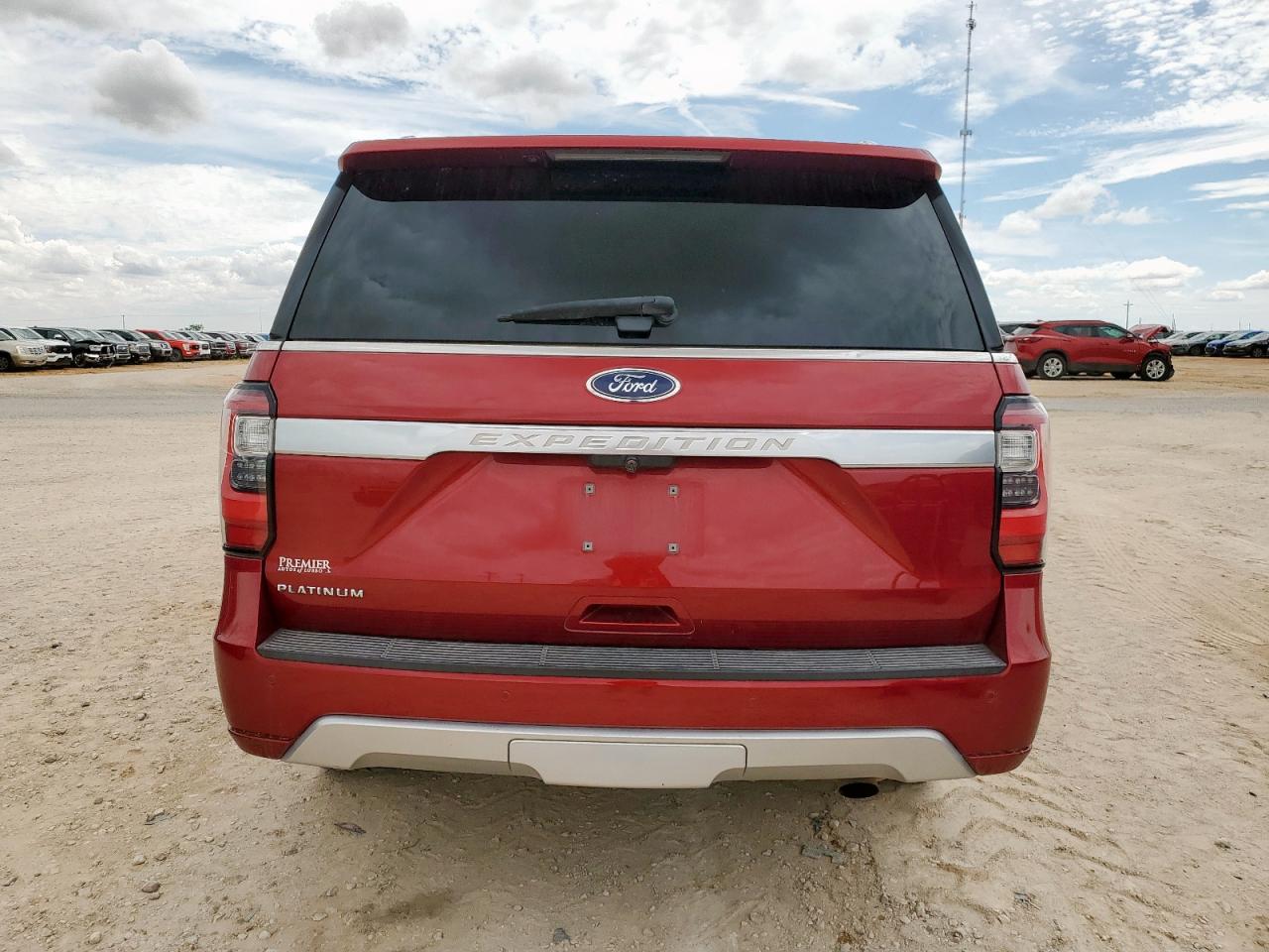 2018 Ford Expedition Platinum VIN: 1FMJU1LT6JEA04705 Lot: 63019515