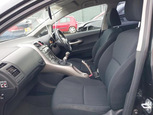 2008 TOYOTA AURIS SR V