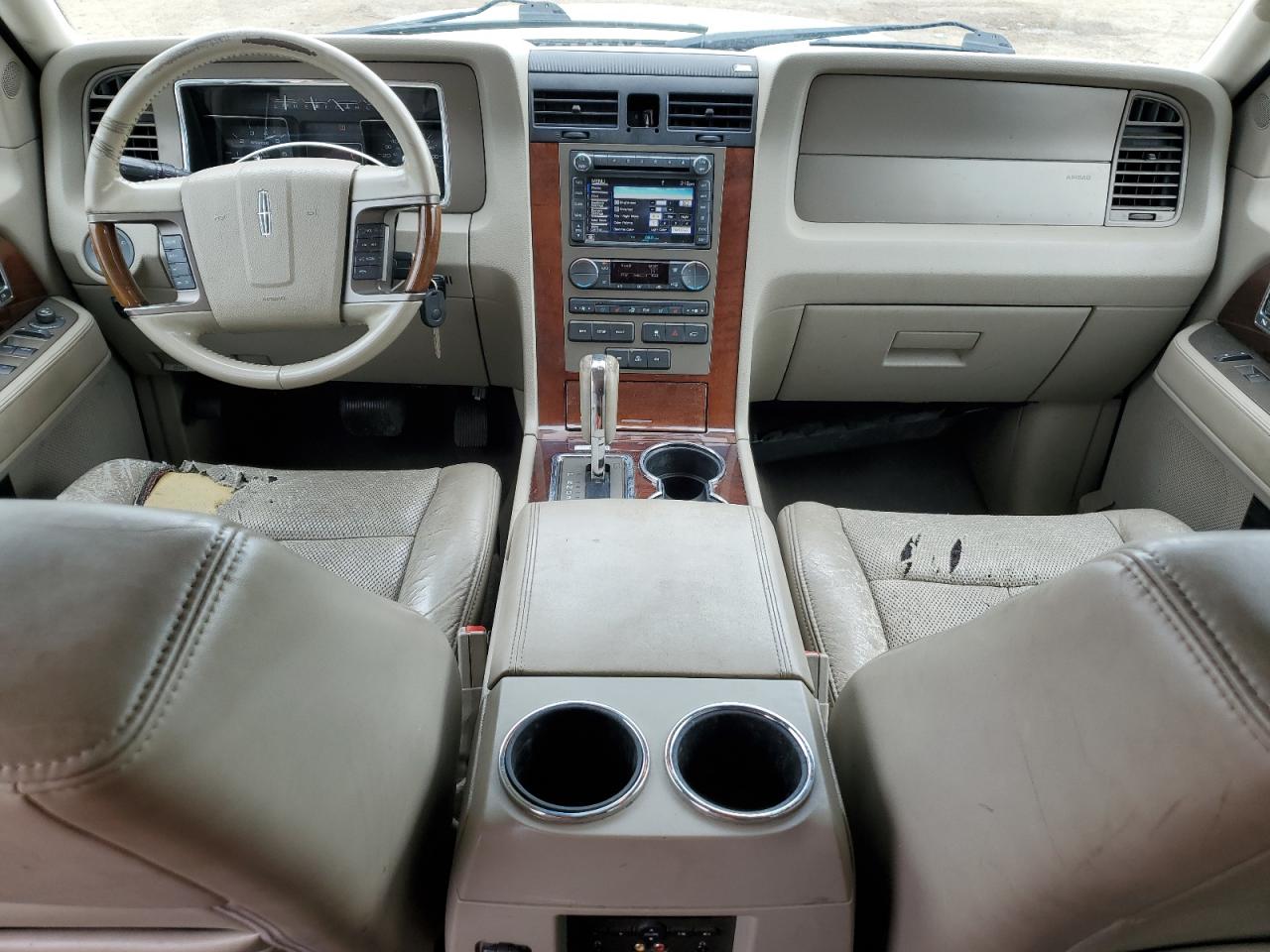 2011 Lincoln Navigator L VIN: 5LMJJ3J50BEJ08548 Lot: 61349845