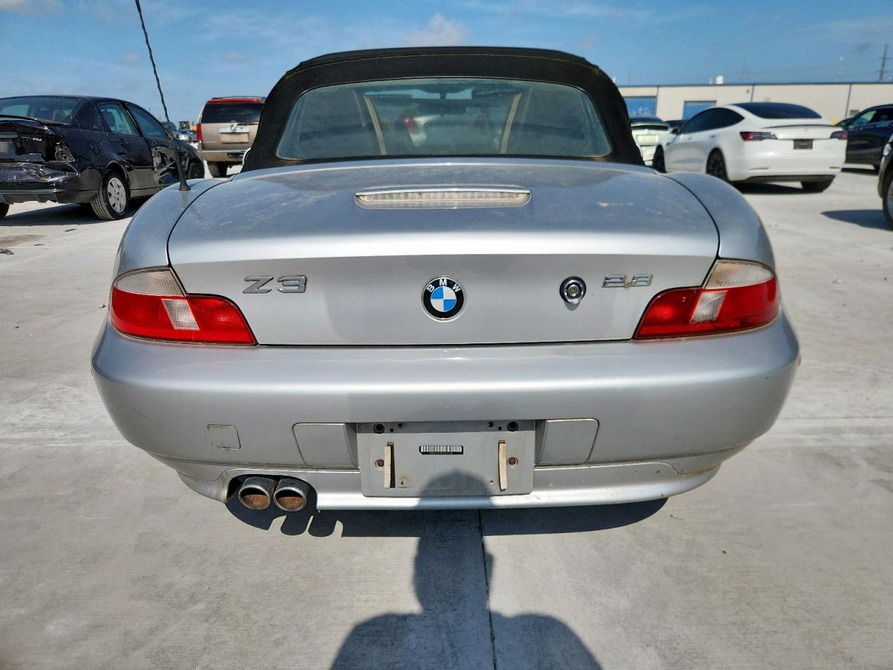 2000 BMW Z3 2.8 VIN: 4USCH3342YLF41905 Lot: 60073085