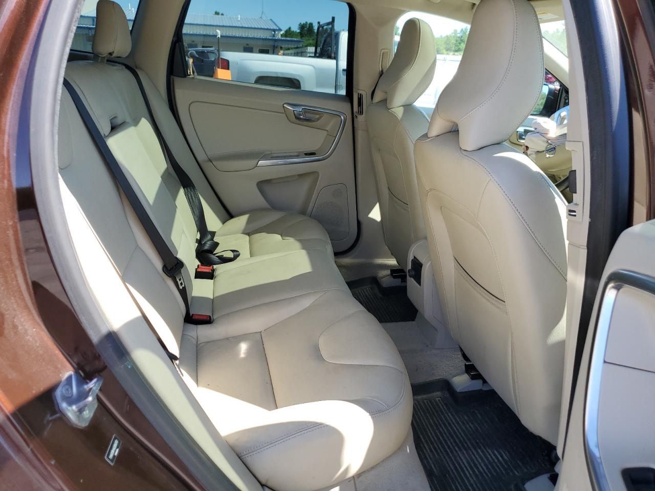 2016 Volvo Xc60 T5 Premier VIN: YV4612RK4G2856761 Lot: 62289665