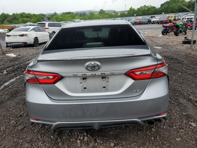  TOYOTA CAMRY 2018 Серебристый